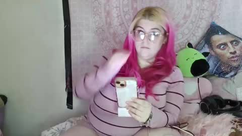 Veronica Lehane online show from 01-13-25, 05:55