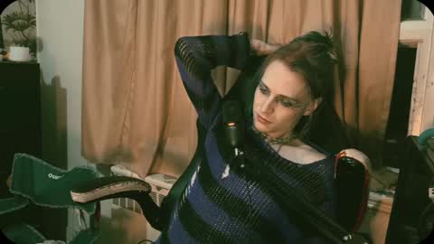 veelucious online show from 10-08-25, 02:53