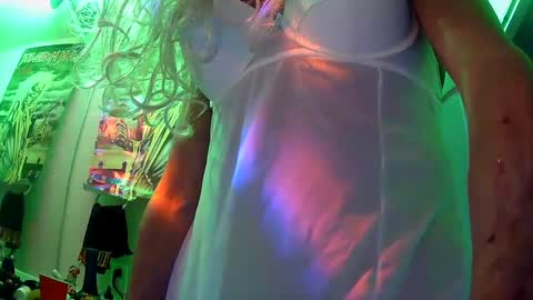 Snapshot of vegasmd chatting on 02-15-25, 07:16 vegasmd online show from 02-15-25, 07:16