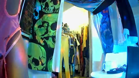 Snapshot of vegasmd chatting on 02-18-25, 09:43 vegasmd online show from 02-18-25, 09:43