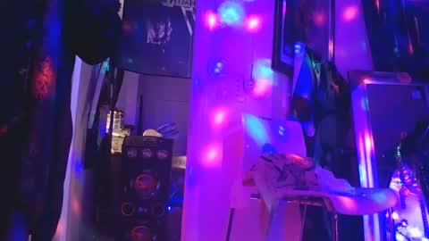 Snapshot of vegasmd chatting on 03-07-25, 11:49 vegasmd online show from 03-07-25, 11:49