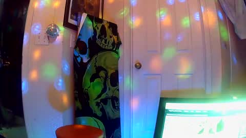 Snapshot of vegasmd chatting on 03-11-25, 03:05 vegasmd online show from 03-11-25, 03:05