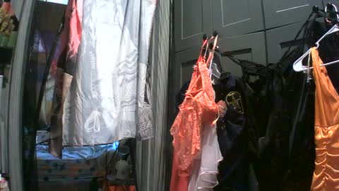 Snapshot of vegasmd chatting on 10-01-25, 07:42 vegasmd online show from 10-01-25, 07:42