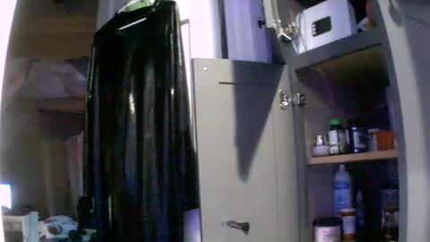 Snapshot of vegasmd chatting on 10-22-25, 01:06 vegasmd online show from 10-22-25, 01:06