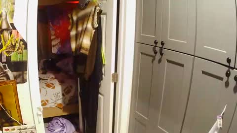 Snapshot of vegasmd chatting on 10-28-25, 02:59 vegasmd online show from 10-28-25, 02:59