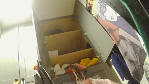 Snapshot of vegasmd chatting on 10-29-25, 01:19 vegasmd online show from 10-29-25, 01:19