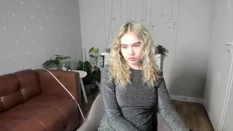 Snapshot of vel1ka chatting on 01-14-26, 12:55 Barbara online show from 01-14-26, 12:55