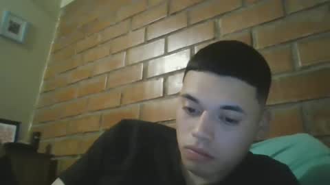 Snapshot of velasmanu1 chatting on 10-08-25, 02:20 velasmanu1 online show from 10-08-25, 02:20