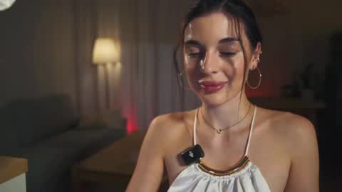 Snapshot of velavelle chatting on 05-24-26, 08:58 Try to unlock online show from 05-24-26, 08:58