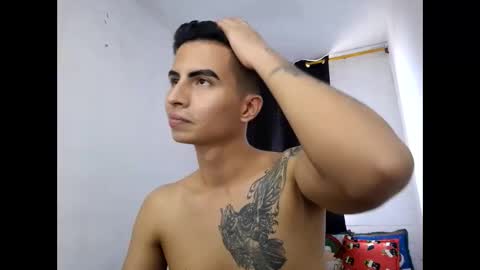 Snapshot of velk_hot1 chatting on 12-28-24, 05:03 velk_hot1 online show from 12-28-24, 05:03