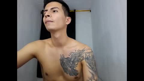 Snapshot of velk_hot1 chatting on 01-10-25, 01:10 velk_hot1 online show from 01-10-25, 01:10