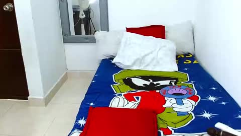 Snapshot of velk_hot1 chatting on 11-10-25, 09:58 velk_hot1 online show from 11-10-25, 09:58