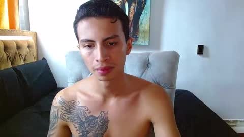 velk_hot1 online show from 03-26-26, 01:28