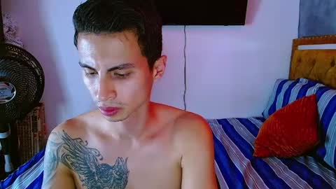 velk_hot1 online show from 05-25-26, 07:53