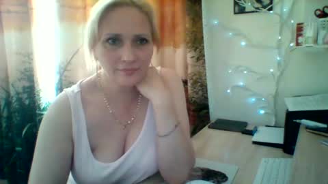 velka_raspberry online show from 07-09-26, 05:17