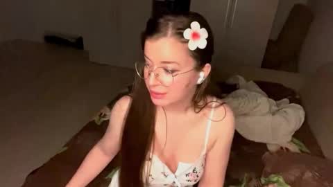 Snapshot of vellarecupero chatting on 09-20-25, 10:22 Sana online show from 09-20-25, 10:22