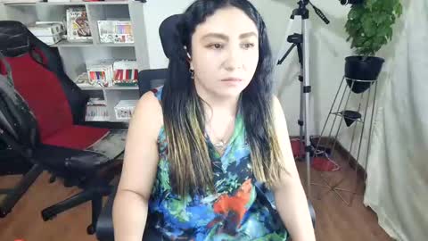 Im VelaI will be Christmas and New Year with my family December 22 to January 13 I will miss you guys. online show from 09-19-25, 04:14