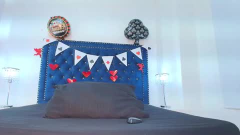 velora_nigth online show from 02-24-26, 11:30