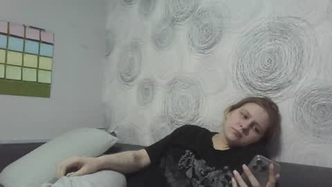 Hi im Hannah online show from 06-14-26, 11:51