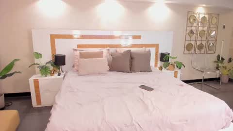veluna_ online show from 07-15-26, 11:15