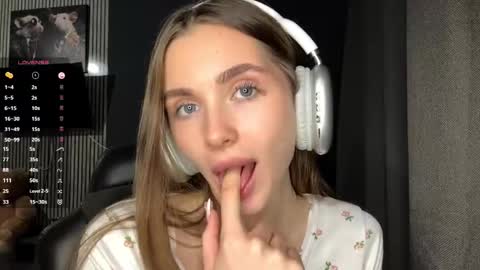 Nia online show from 04-13-26, 05:18