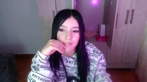 velvet_28_ online show from 11-16-25, 02:17