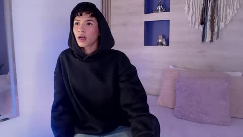 An online show from 05-11-26, 03:34