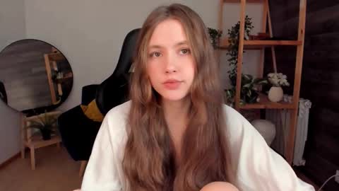 velvet_cherry online show from 10-19-25, 03:23