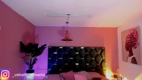 Isabella  online show from 06-05-26, 12:44