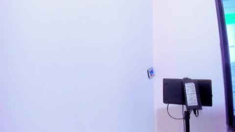 velvet_giirll online show from 06-01-26, 07:04