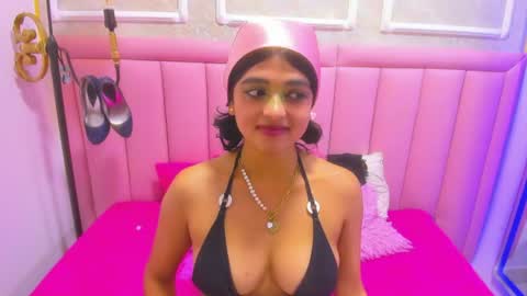 velvet_giirll online show from 06-30-26, 04:52