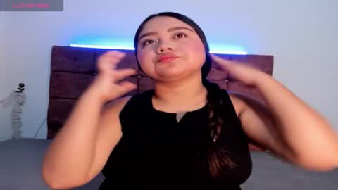 Snapshot of velvet_llove chatting on 03-21-26, 10:31 velvet online show from 03-21-26, 10:31