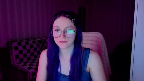Violet online show from 06-18-26, 10:58
