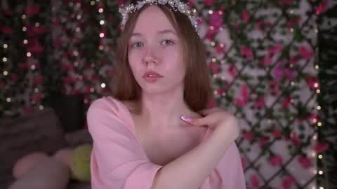 Snapshot of velvet_vice chatting on 02-22-26, 06:06 Polly online show from 02-22-26, 06:06