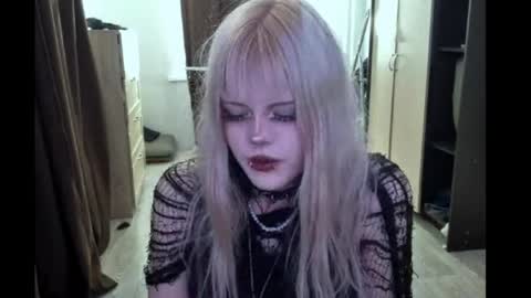 Snapshot of velvetalice chatting on 04-09-26, 02:55 Alice online show from 04-09-26, 02:55
