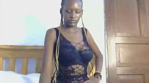 velvetdesiree online show from 05-11-26, 02:45