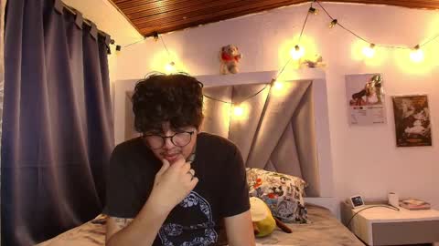 Snapshot of velvetkai_nom chatting on 04-13-26, 02:28 Kai 3 online show from 04-13-26, 02:28