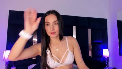 Snapshot of velvetlunaa chatting on 06-01-26, 01:24 Velvet online show from 06-01-26, 01:24