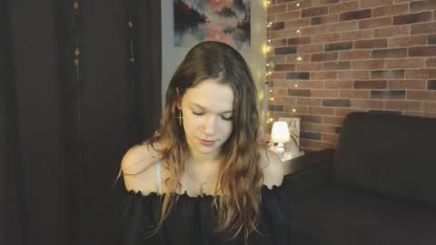 Snapshot of velvetrisque chatting on 02-12-26, 06:30 Kelly online show from 02-12-26, 06:30