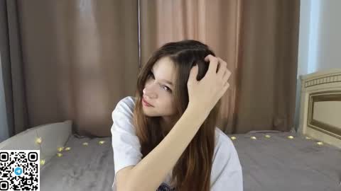 Snapshot of velvetrisque chatting on 02-21-26, 07:09 Kelly online show from 02-21-26, 07:09