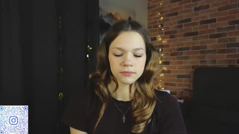 Snapshot of velvetrisque chatting on 03-01-26, 06:37 Kelly online show from 03-01-26, 06:37