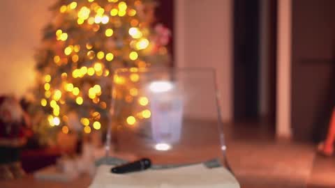 Snapshot of velvettangel chatting on 12-10-24, 01:44 Adalline online show from 12-10-24, 01:44