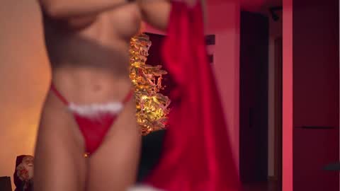 Snapshot of velvettangel chatting on 12-17-24, 10:23 Adalline online show from 12-17-24, 10:23