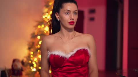 Snapshot of velvettangel chatting on 12-24-24, 09:28 Adalline online show from 12-24-24, 09:28