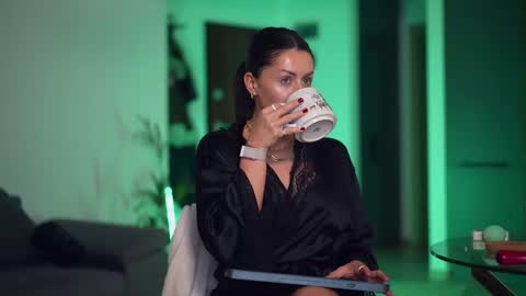 Snapshot of velvettangel chatting on 02-11-25, 10:59 Adalline online show from 02-11-25, 10:59