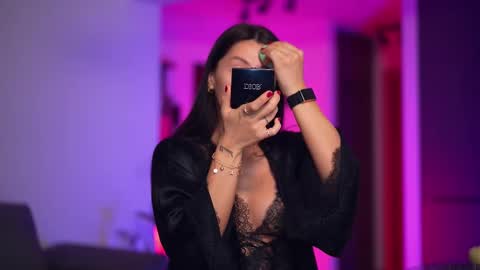 Snapshot of velvettangel chatting on 03-01-25, 06:13 Adalline online show from 03-01-25, 06:13