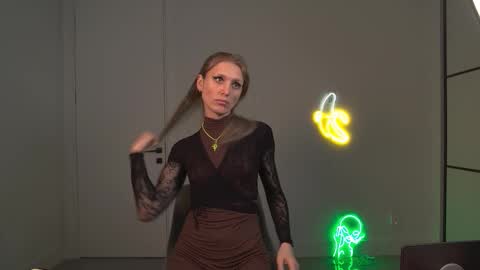 VelvetTGirl online show from 03-29-26, 07:36