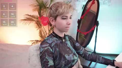 CLEOshort hair  TIna long hair  online show from 02-12-25, 02:54