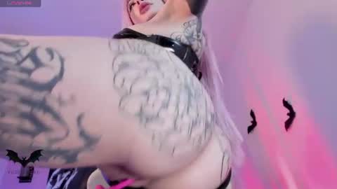 Jess online show from 06-13-26, 04:21