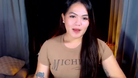 Snapshot of venus_colly chatting on 06-05-26, 02:07 I am Colly Your mystery girl online show from 06-05-26, 02:07